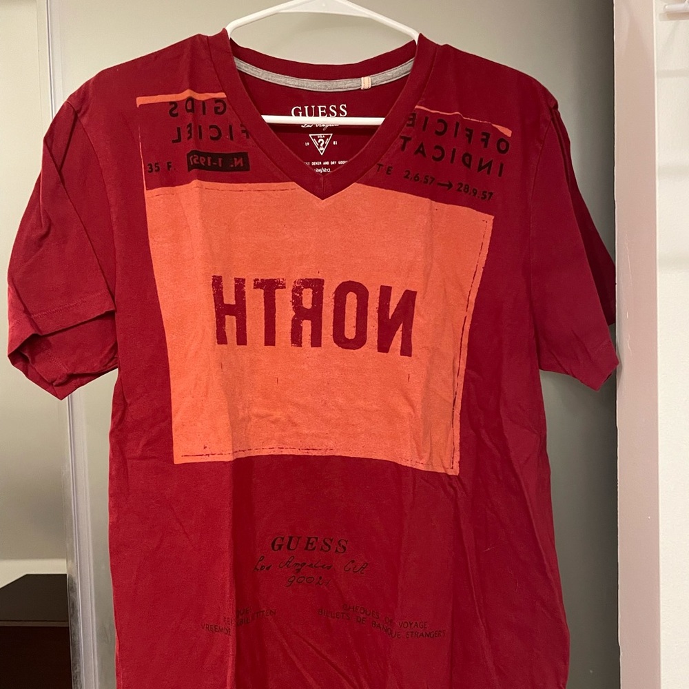 Guess Graphic Tee